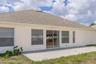 483 Freeman Rd NW, Palm Bay, FL 32907 - Photo 4