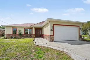 700 Cleaves St SE, Palm Bay, FL 32909 - Photo 4