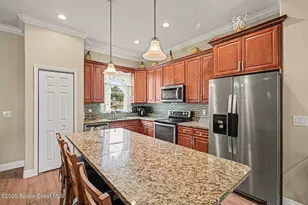 700 Cleaves St SE, Palm Bay, FL 32909 - Photo 6