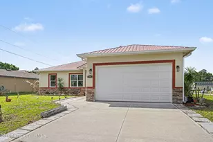 700 Cleaves St SE, Palm Bay, FL 32909 - Photo 1