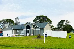 1098 Falconer St NW, Palm Bay, FL 32907 - Photo 2