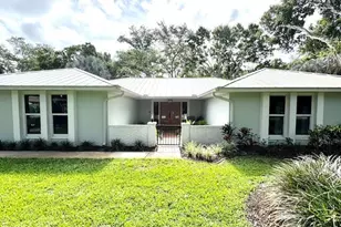 1240 40th Ave SW, Vero Beach, FL 32968 - Photo 2