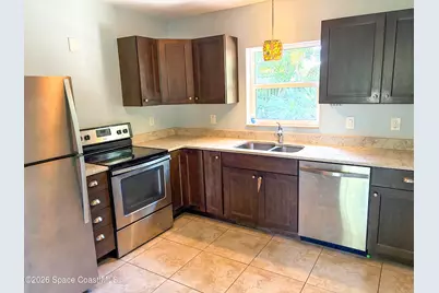 423 Oleander Lane, Melbourne, FL 32935 - Photo 2