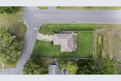 748 Samuel Chase Lane, Melbourne, FL 32904 - Photo 2