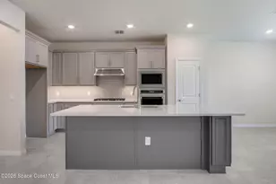 10369 Pk Ests Ave, Orlando, FL 32836 - Photo 4