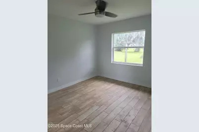 449 Del Monte Rd Road #A, Sebastian, FL 32958 - Photo 10