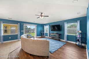 992 Coquina St SE, Palm Bay, FL 32909 - Photo 2