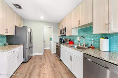 255 Ocean View Lane #B, Indialantic, FL 32903 - Photo 8