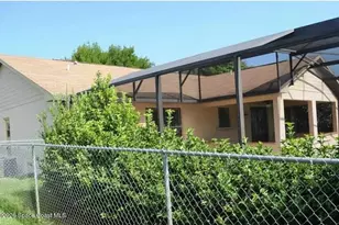 1620 Christa Ct, Saint Cloud, FL 34772 - Photo 2