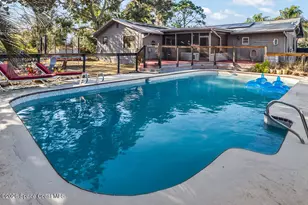 938 Dorchester Road NW, Palm Bay, FL 32907 - Photo 4