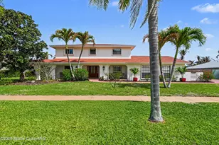 350 Amberjack Pl E, Melbourne Beach, FL 32951 - Photo 2