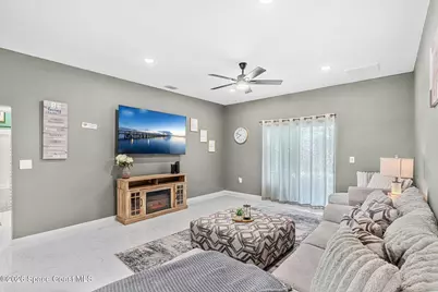 1061 Towhlen Street SE, Palm Bay, FL 32909 - Photo 8