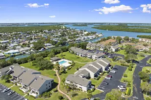 3209 S Lakeview Cir, Fort Pierce, FL 34949 - Photo 40