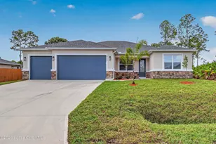 450 Hammond St SW, Palm Bay, FL 32908 - Photo 4