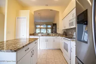 680 Morning Cove Cir SE, Palm Bay, FL 32909 - Photo 8