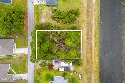 546 Searle Avenue SW, Palm Bay, FL 32908 - Photo 1