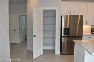 414 Grove Ln, Melbourne, FL 32901 - Photo 4