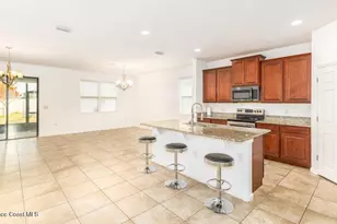 1723 Musgrass Cir, West Melbourne, FL 32904 - Photo 8