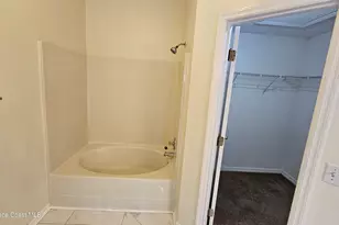 2410 Stratford Pointe Dr, Melbourne, FL 32904 - Photo 10