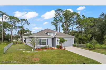 531 Breakwater Street SE, Palm Bay, FL 32909 - Photo 2