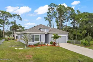531 Breakwater St SE, Palm Bay, FL 32909 - Photo 2