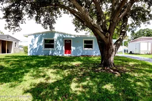 356 Vesta Cir, Melbourne, FL 32901 - Photo 2