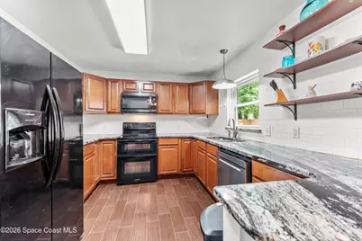 157 E Laila Drive, West Melbourne, FL 32904 - Photo 8