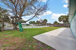 433 Blakey Blvd, Cocoa Beach, FL 32931 - Photo 20