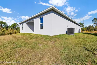 810 Darlington Avenue SW, Palm Bay, FL 32908 - Photo 18