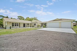 5325 Country Ln, Merritt Island, FL 32953 - Photo 2