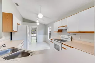 1563 Vista Lake Cir, Melbourne, FL 32904 - Photo 18