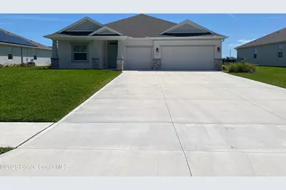 8231 Laguna Circle, Micco, FL 32976 - Photo 2