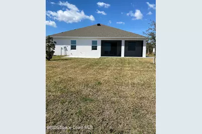 8231 Laguna Circle, Micco, FL 32976 - Photo 32