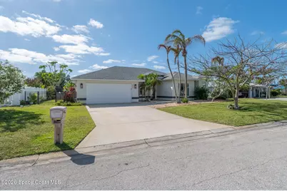 447 Sandy Key, Melbourne Beach, FL 32951 - Photo 2