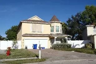 129 Country Club Way, Royal Palm Beach, FL 33411 - Photo 1