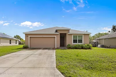 335 Calcutta Avenue NW, Melbourne, FL 32907 - Photo 1