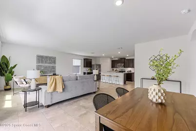 335 Calcutta Avenue NW, Melbourne, FL 32907 - Photo 2