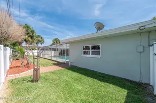 230 Melbourne Ave, Indialantic, FL 32903 - Photo 44