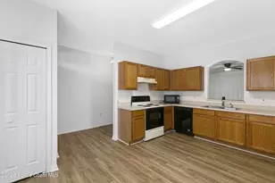 855 Sandhurst Ct, Titusville, FL 32780 - Photo 4