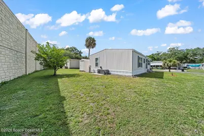 627 Sunrise Court NE, Palm Bay, FL 32907 - Photo 2