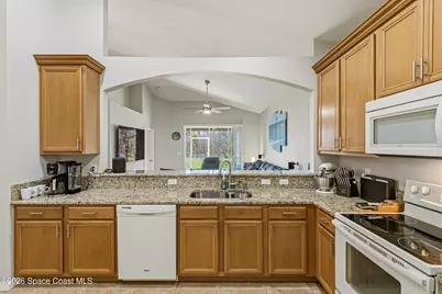 610 Bismarck Way #60, Melbourne, FL 32903 - Photo 6