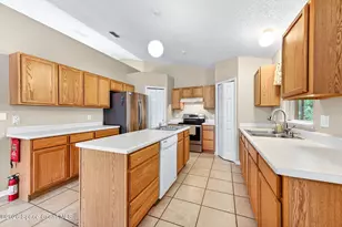 426 Wildwood Ave SW, Palm Bay, FL 32908 - Photo 4