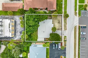 136 Marion Ln, Cocoa Beach, FL 32931 - Photo 4