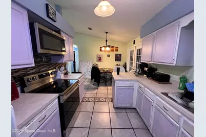 1018 Big Horn Circle NW, Palm Bay, FL 32907 - Photo 8