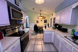 1018 Big Horn Cir NW, Palm Bay, FL 32907 - Photo 8
