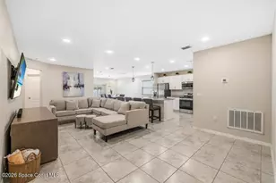 219 Heritage St SW, Palm Bay, FL 32908 - Photo 8