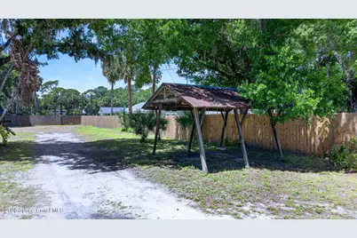 317 NW Valencia Road, Melbourne, FL 32904 - Photo 44