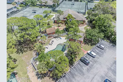 601 Centre Court SW #101, Vero Beach, FL 32962 - Photo 8