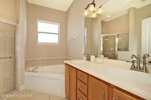 4050 Alamanda Key Dr, Melbourne, FL 32901 - Photo 10