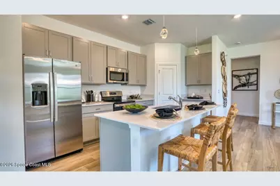 2419 Cyan Place NW, Palm Bay, FL 32907 - Photo 2